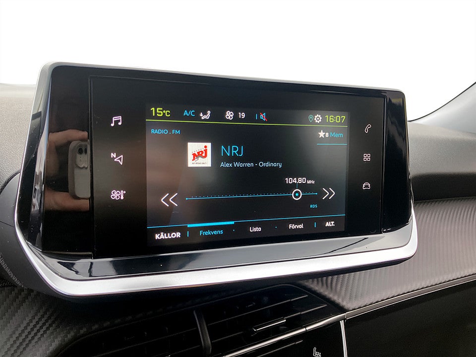 Bild på Peugeot e-2008 Active 50 kWh 136hk Aut BACKSENSORER