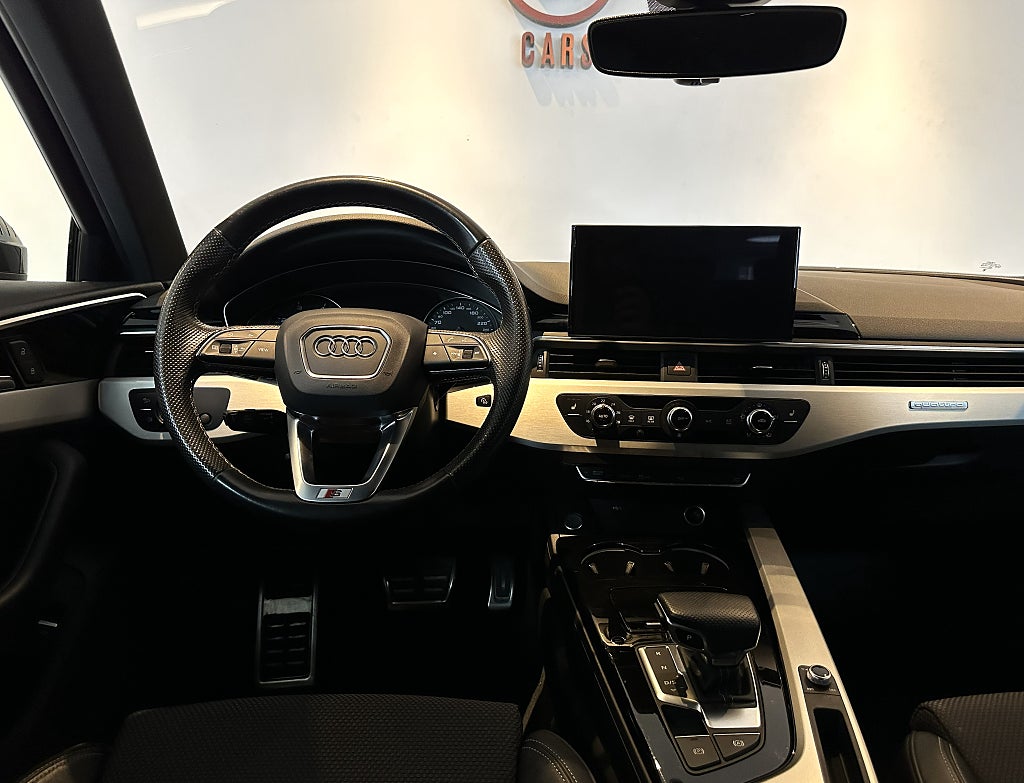Audi A4 Sedan 40 TDI quattro S Tronic S LINE D-VÄRMARE MATRIX