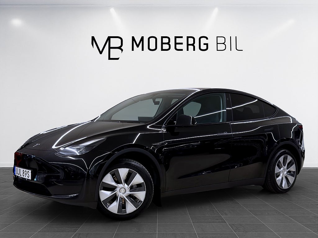 Tesla Model Y Standard Range 299hk Helg på Moberg!  Pano Läder Navi B-Kamera