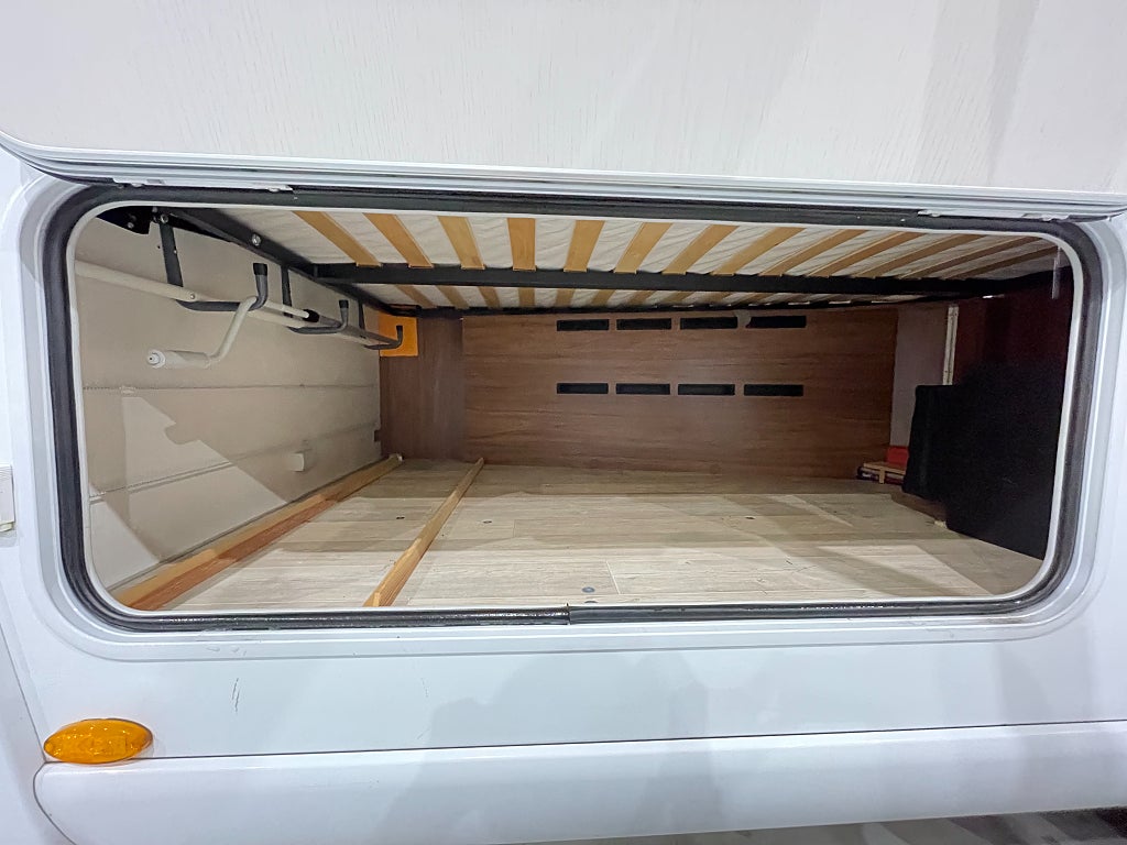 Pilote P 710 P / Automat 150hk / ALDE / Solcell  - Pilote