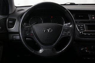 Halvkombi Hyundai i20 11 av 18