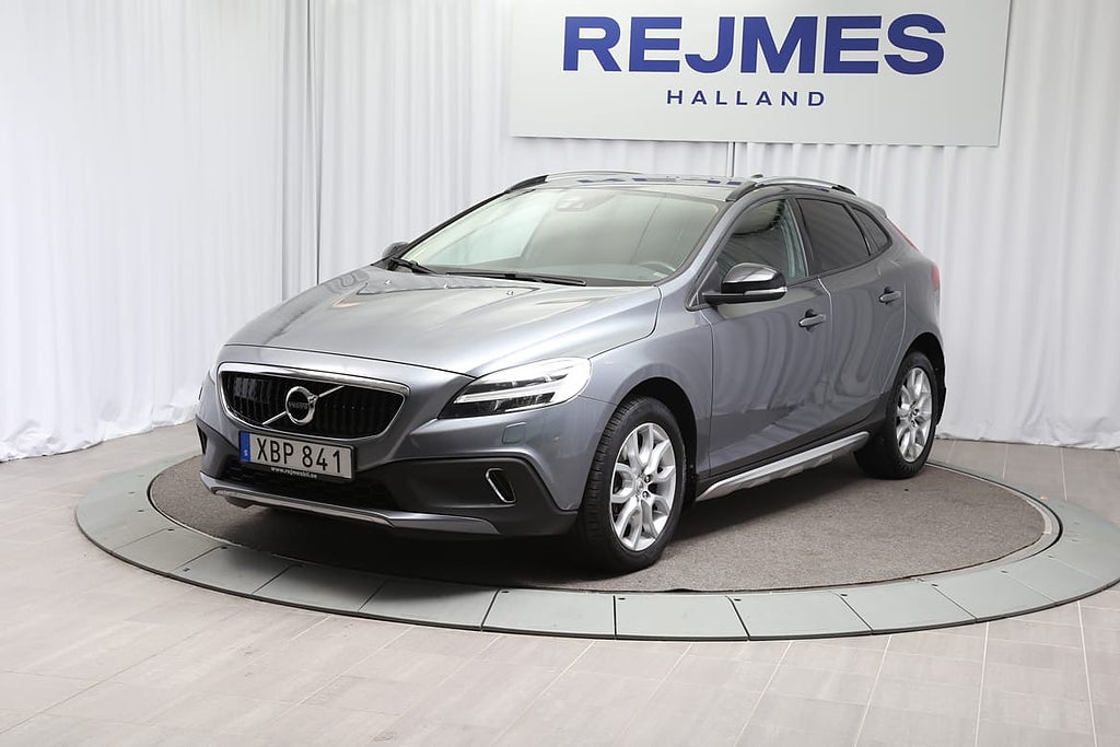 Volvo V40 Cross Country D2 II BusinessAdvanced |Drag |Kamera |Navi |Rattvärme |Adaptiv f