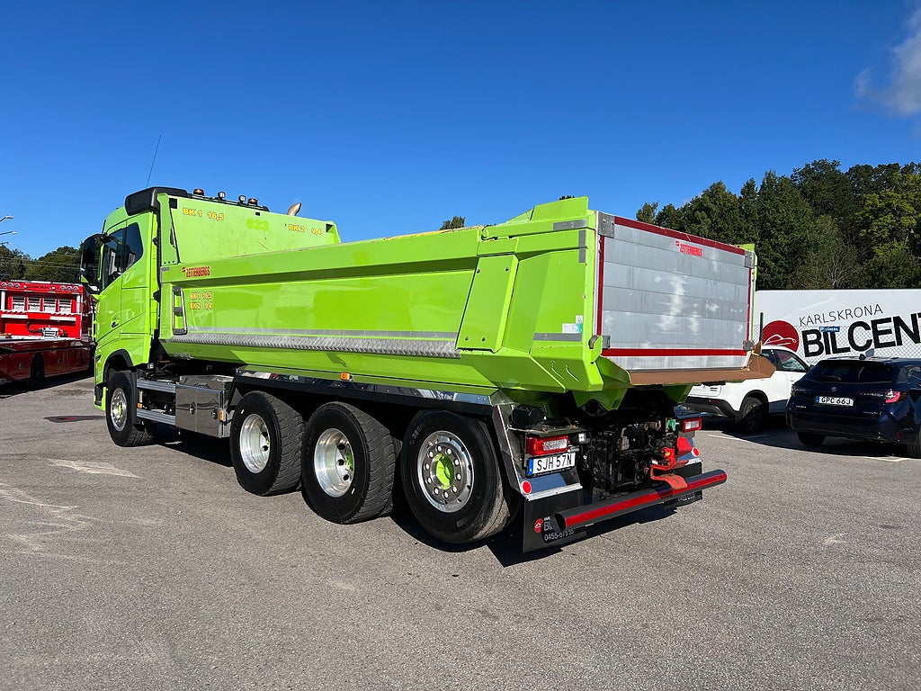 Volvo FH16 550 8x4*4 Tridem Tippbil I-See, Fullutrustad