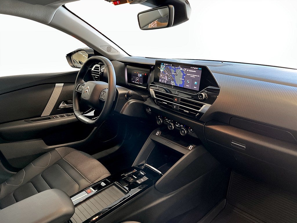 Bild på Citroën C4 Shine 1.2 PT 130hk Aut - B-KAMERA, CARPLAY, NAVI