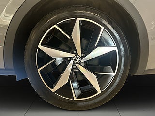 Volkswagen ID.5 GTX AWD MOMS Massage Drag Pvärme Cockpit 360°kamera S&V – bild 14