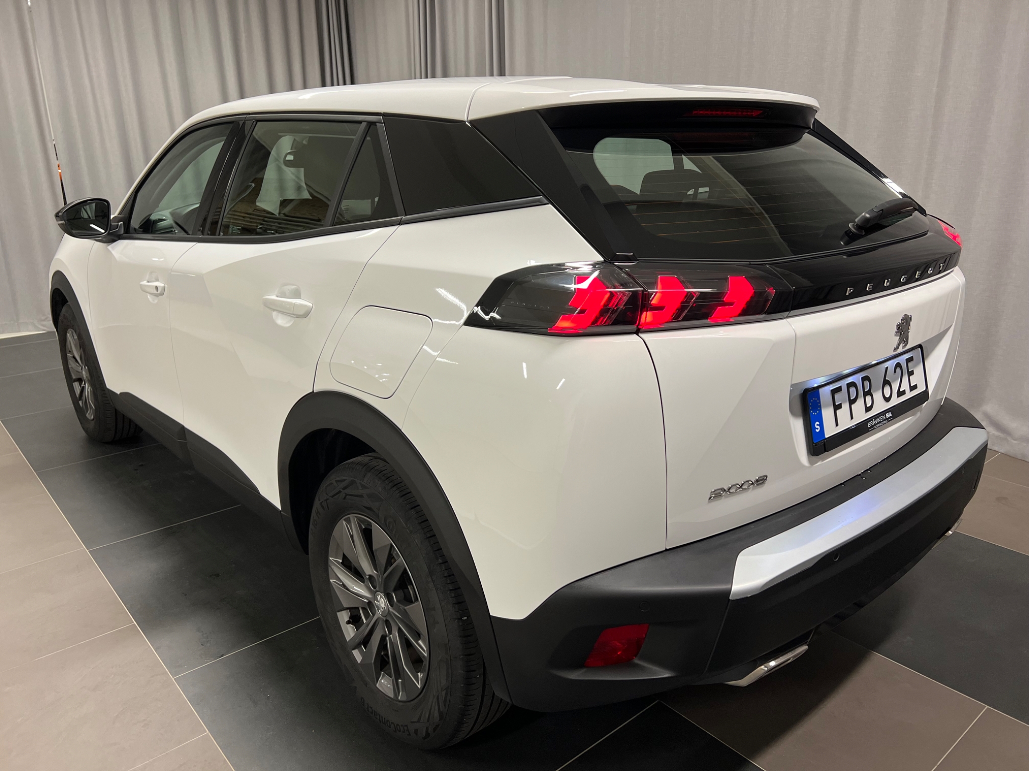 Peugeot 2008 ACTIVE PACK PT 130 AUT 2022, bild 3/10