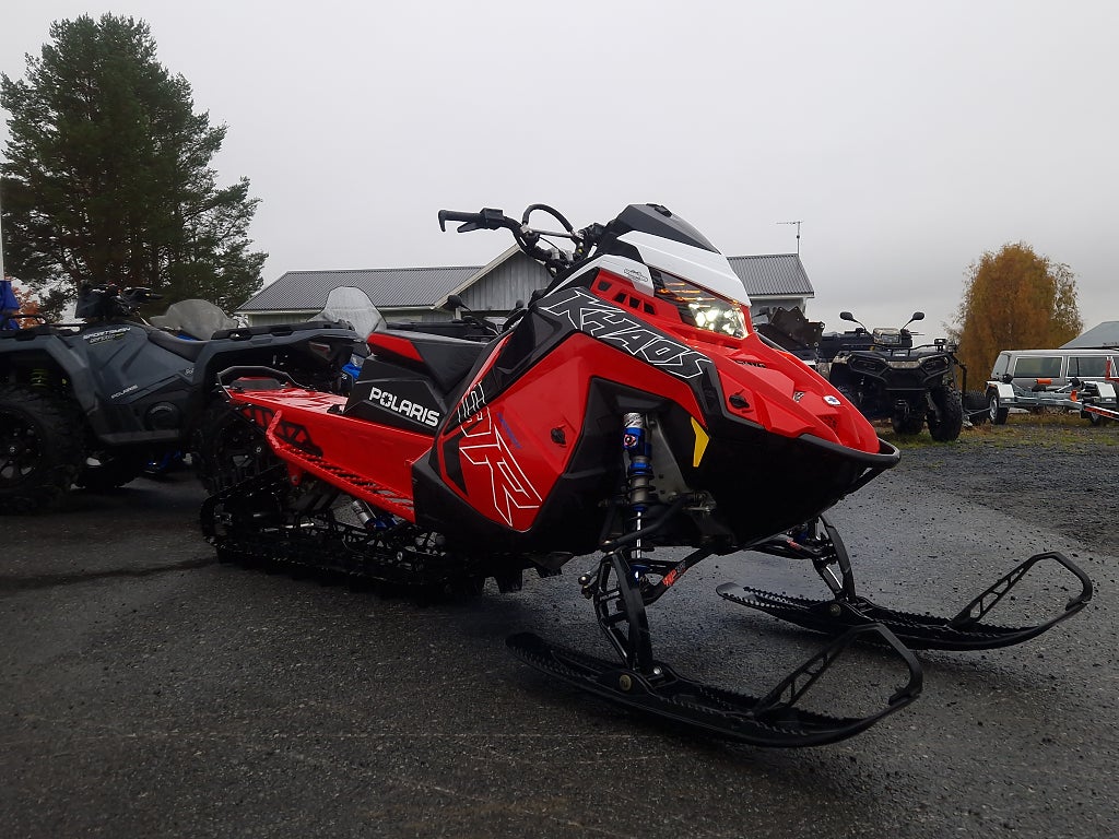 Polaris 9R 155 Slash 
