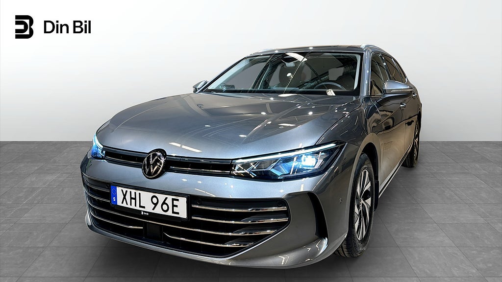 Volkswagen Passat Business eTSI150 DSG P-värmare/Drag/Navigation