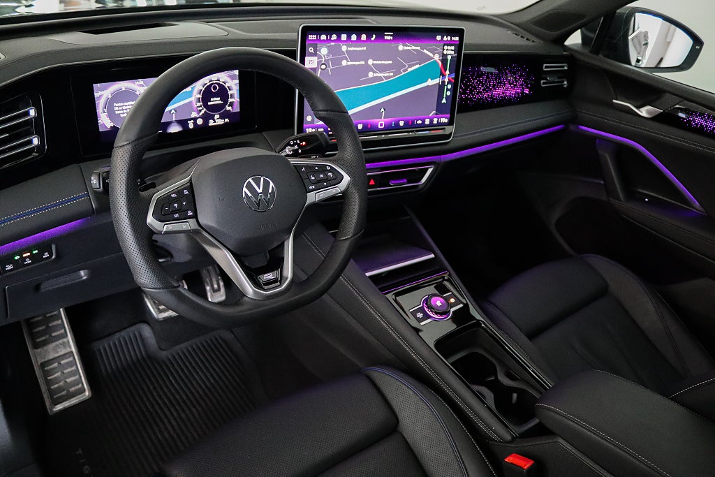 Volkswagen Tiguan 2.0 TDI 4M R-Line Premium Pano HuD Värmare