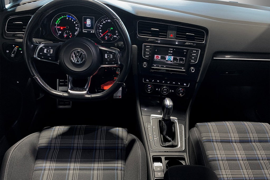 Volkswagen Golf GTE 1.4 TSI | KAMERA |DRAG|VÄRMARE 2016