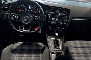 Halvkombi Volkswagen Golf 13 av 21