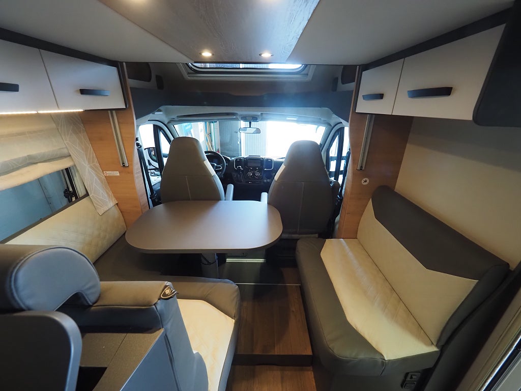 Knaus L!ve Wave 700 MEG Platinum Selection OMG Leverans I AUT I Solcel 2026