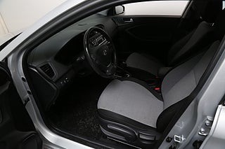 Halvkombi Hyundai i20 8 av 23