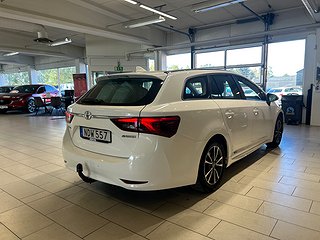 Toyota Avensis Kombi 1.8 147hk Active Drag/Kamera/MoK/S&V