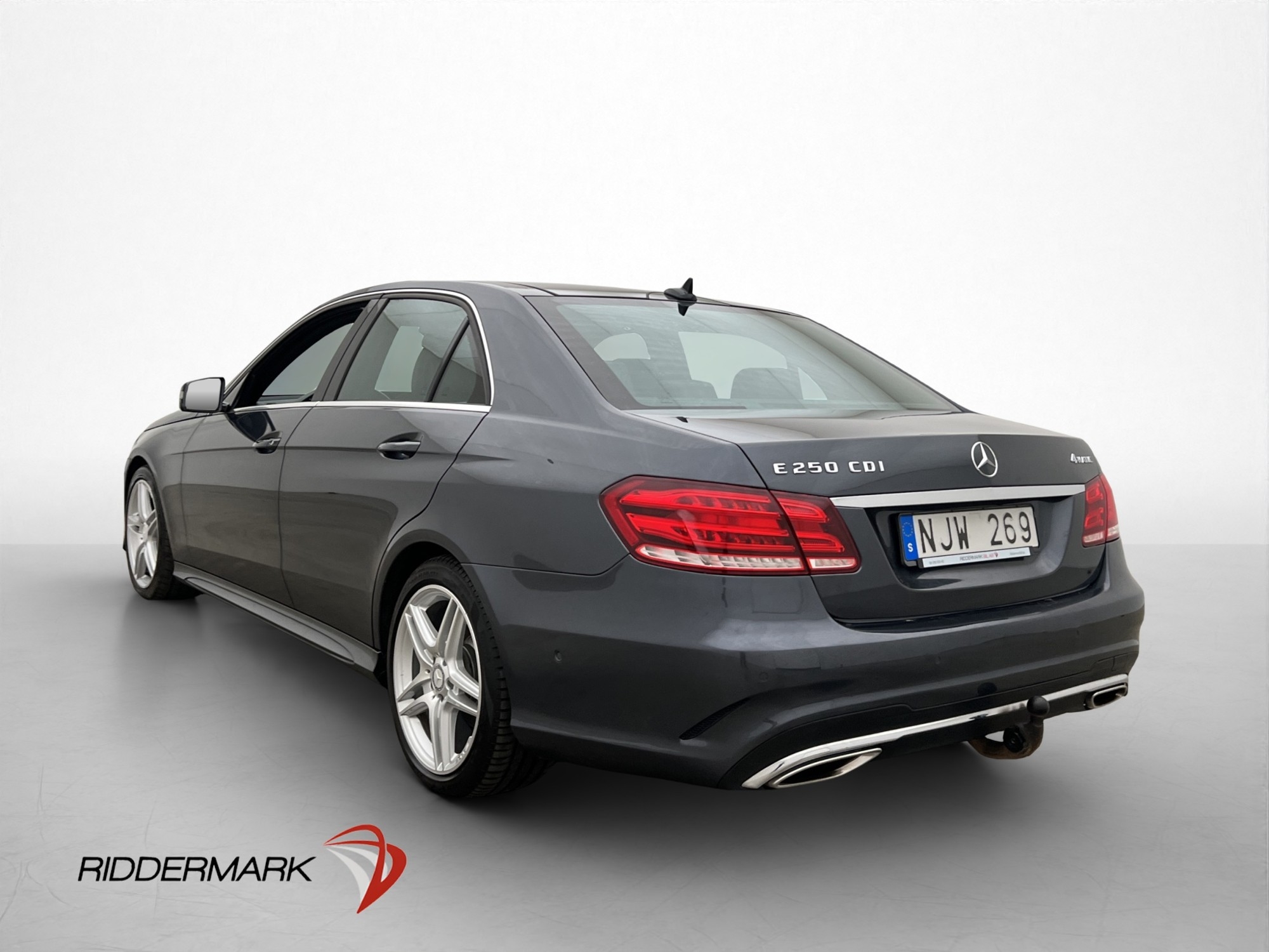 Mercedes-Benz E 2014, photo 5/57