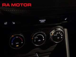 Halvkombi Mazda CX-3 21 av 24