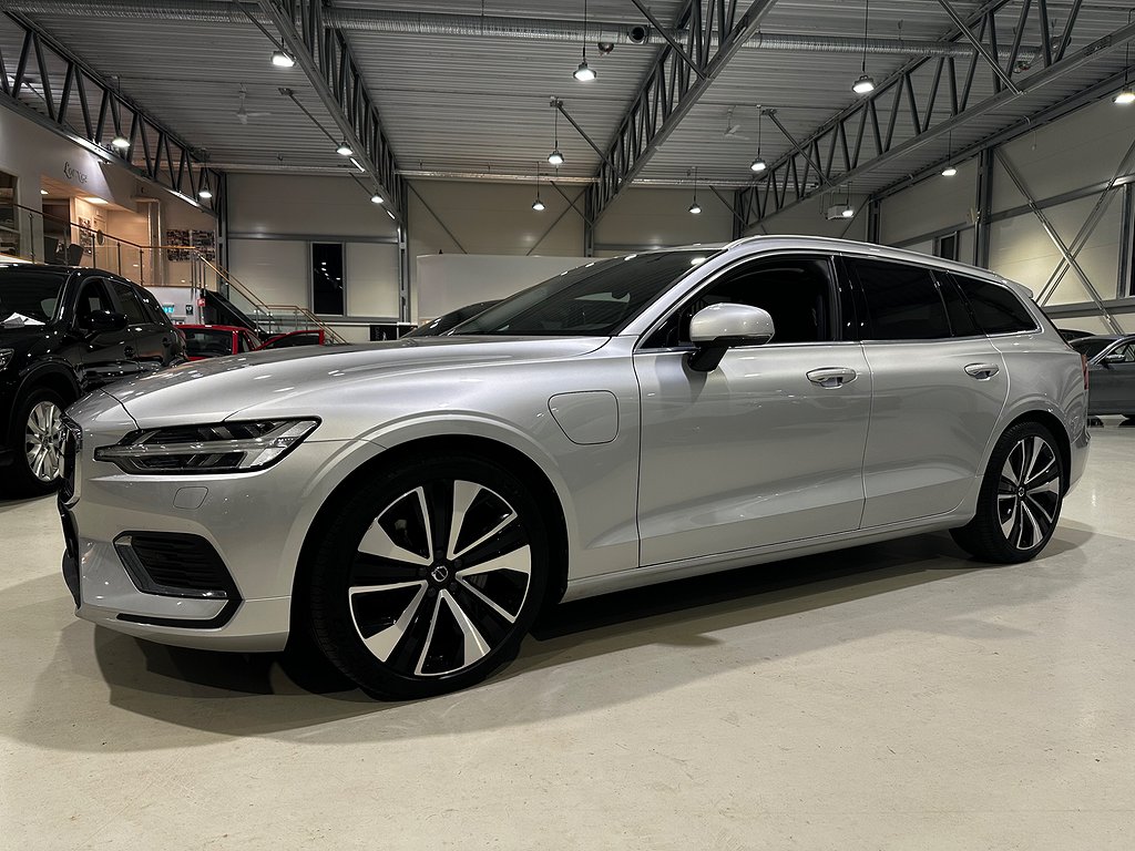 Volvo V60 Recharge T6 AWD Inscription Geartronic *Läder*