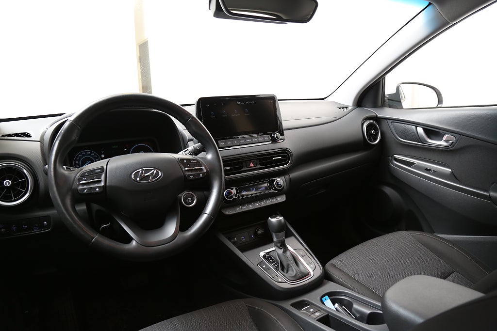 Hyundai Kona Hybrid 1,6 GDI 141hk Essential Aut Navi Extraljus Drag 2021
