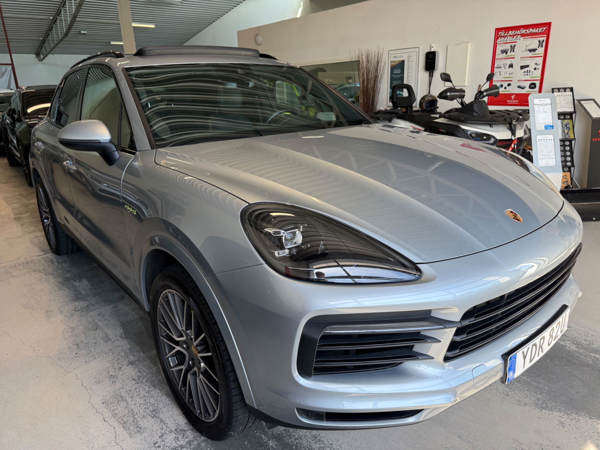 Porsche Cayenne E-Hybrid 2020, kuva 2/52