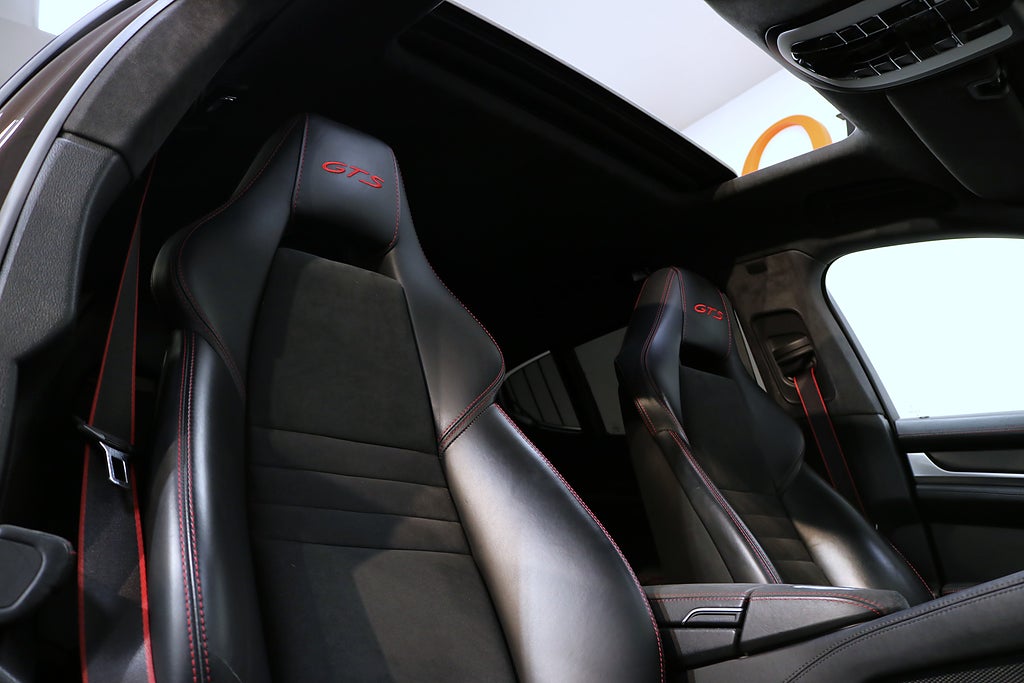 Porsche Panamera 2015 - miniatyr 18