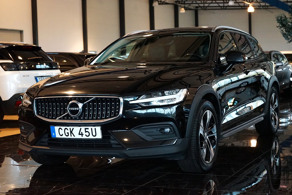 Volvo V60 Cross Country D4 AWD AUT Blis Drag Navi VOC Kamera 