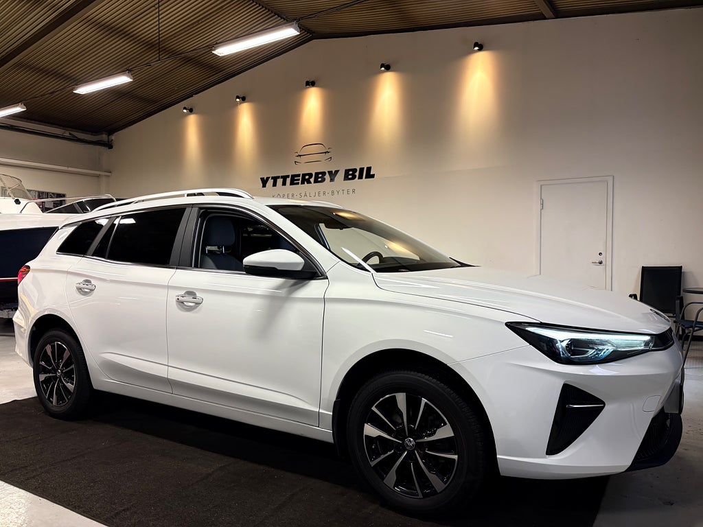 MG 5 Standard Range 51 KWH Kamera Navi Carplay Android Auto