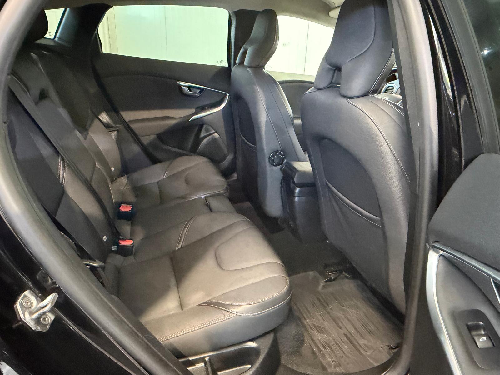 Volvo V40 Cross Country 2016, bild 7/41