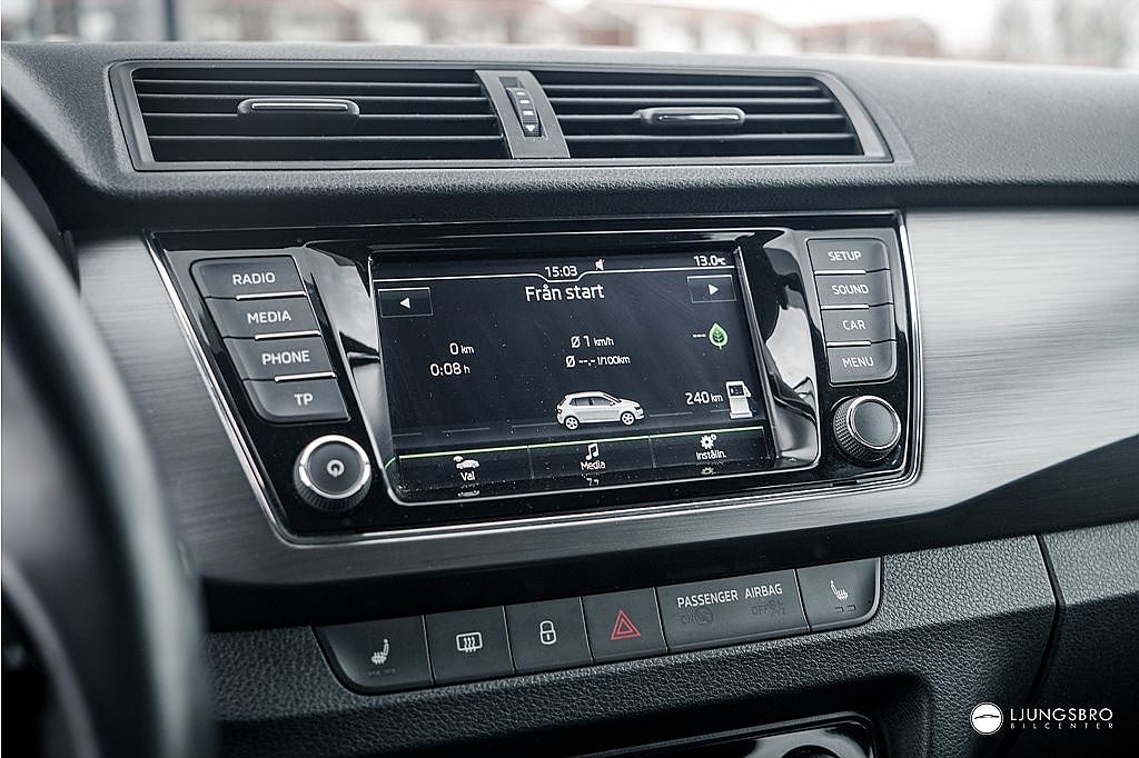 Skoda Fabia 1.2 TSI DSG 110hk / PDC / Lågmilad