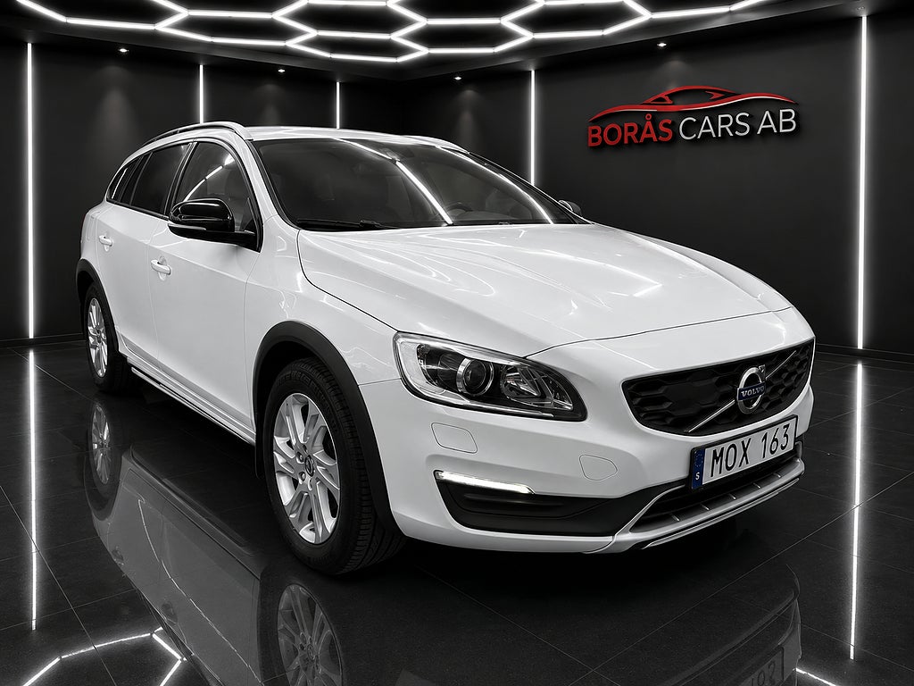 Volvo V60 Cross Country D4 (190hk) AWD*900kr/mån*1-ägare*dragkrok