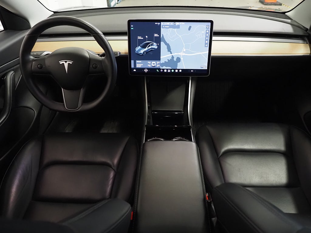 Tesla Model 3 Standard Range Plus Panorama Läder Navigation Kamera 2020