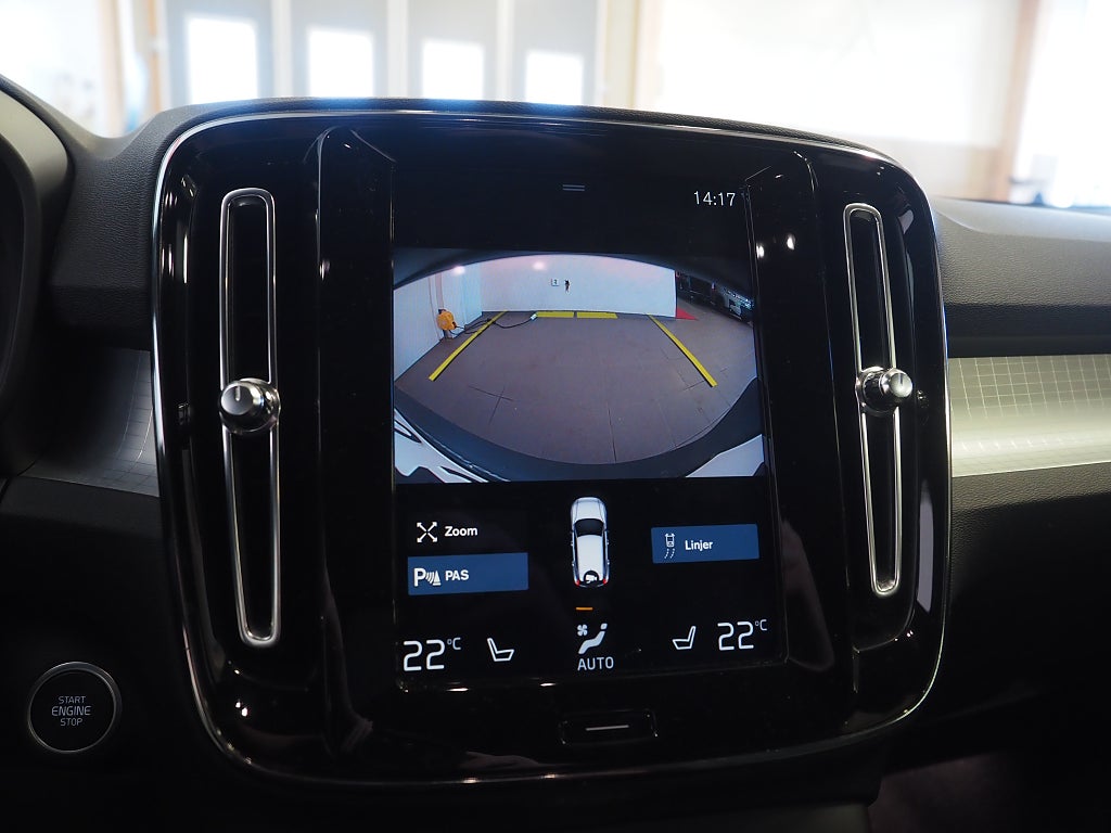 Volvo XC40 Recharge T4 211hk DCT Inscription Exp | Kamera | 2022