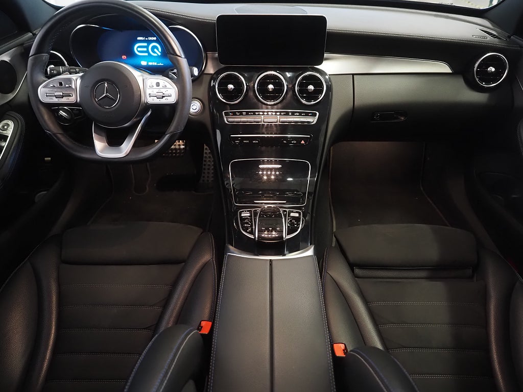Mercedes-Benz C300 de 300 T de 9G-Tronic AMG Line, Night Edition 306hk | Drag 2021