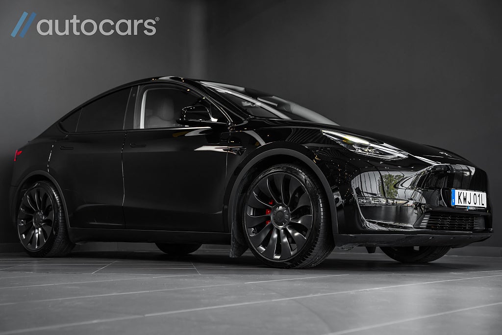 Tesla Model Y Performance 534hk AWD|Leasbar|21" | Dragkrok| Autopilot