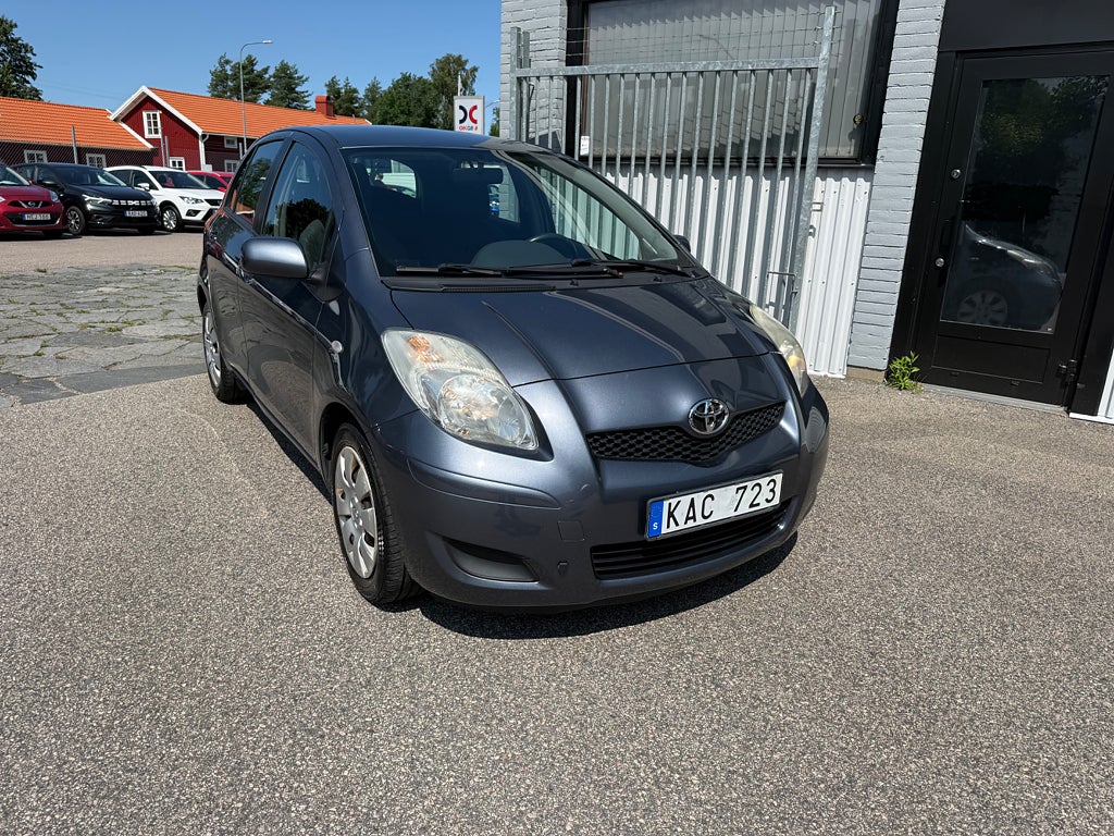 Toyota Yaris 1.33 VVT-i 101HK 5-D / VÄRMARE