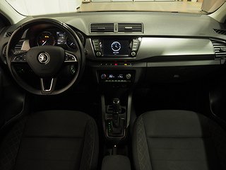 Halvkombi Skoda Fabia 9 av 18