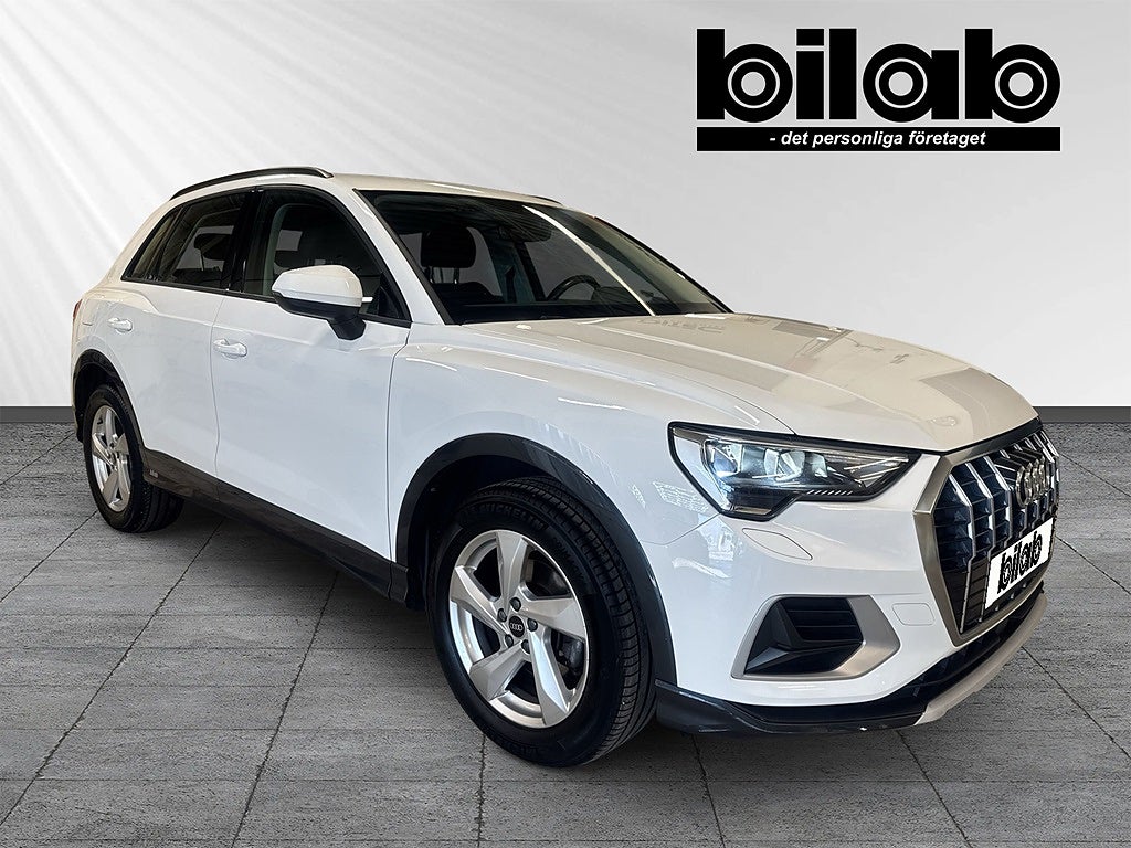 Audi Q3 35 TFSI PROLINE ADVANCED 150HK VÄRMARE, DR