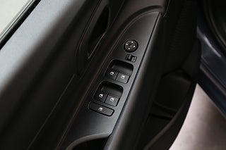 Halvkombi Hyundai i20 11 av 25