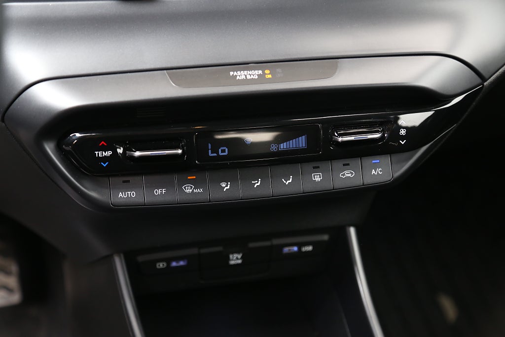 Hyundai Bayon 1,0 T-GDI MHEV 100hk Essential Aut CarPlay Kamera 2022