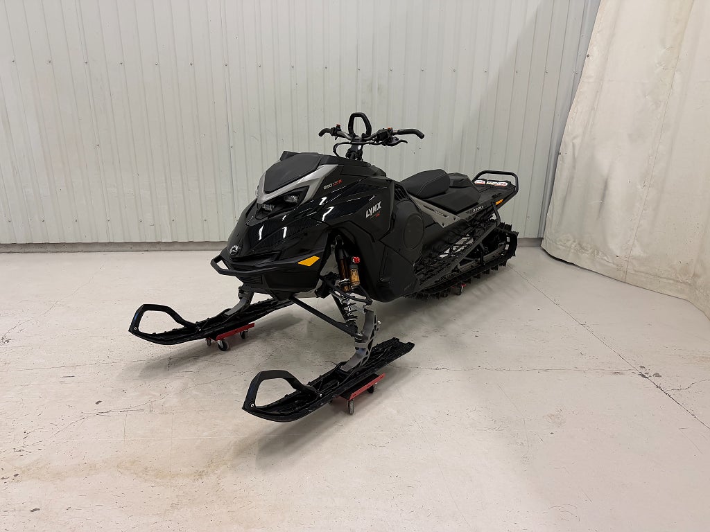Lynx Re 3700 850 E-tec Turbo R Momsad "11mil" HUB 