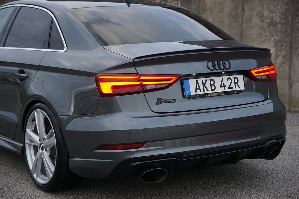 Audi RS3 Sedan Milltek H&R Cockpit B&O Skalstolar SE UTR
