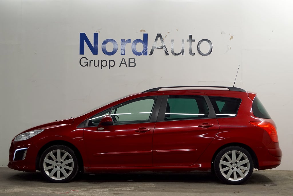 Peugeot 308 SW 1.6 e-HDi AUT KAMBYTT NYSERVAD S&V-HJUL NYBES SVSÅLD