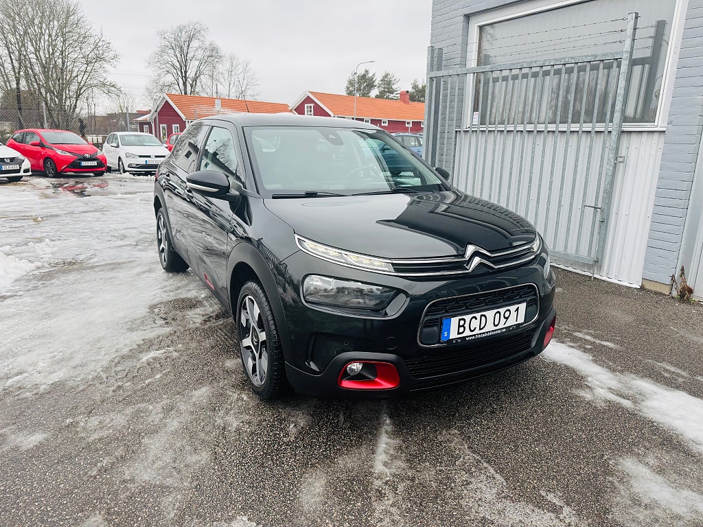 Citroën C4 Cactus 1.2 110HK PURETECH EAT AUTOMAT / NAVI / CARPLAY