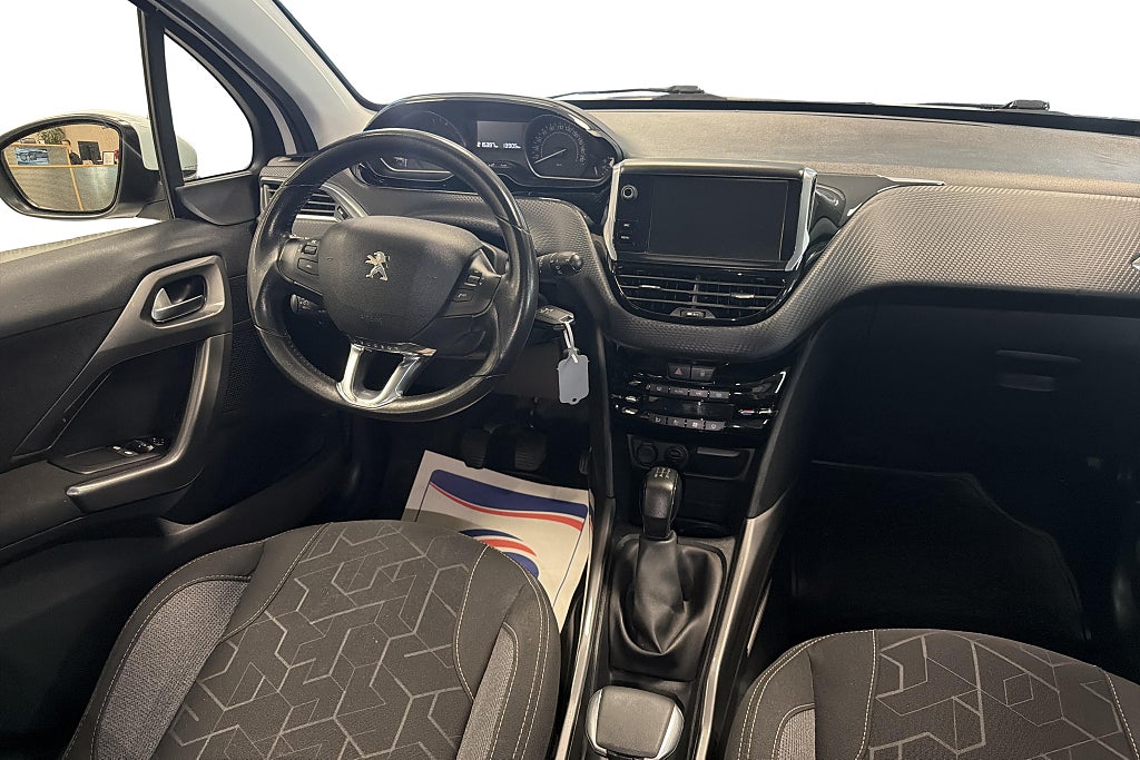 Peugeot 2008 1.2 PureTech 82 Manual, 5-trins, 82ps, 2017