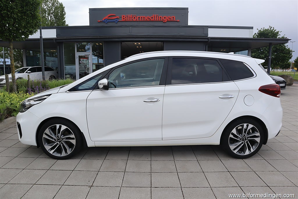 Kia Carens 1.7 CRDi FWD 141hk Aut 7 sits 1 brukare Drag Navi Backkamera