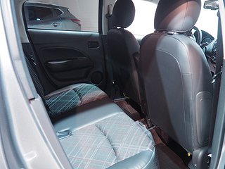 Halvkombi Mitsubishi Space Star 8 av 20