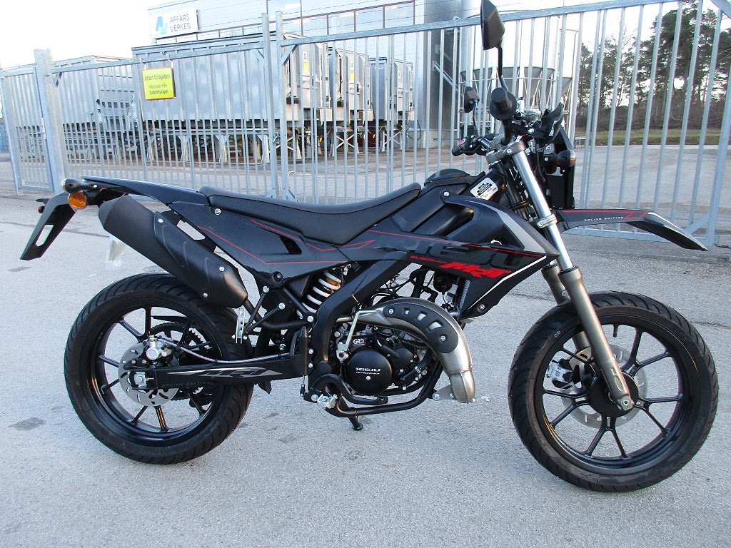 Rieju MRT 50 Black Edition LOW Euro 5 V2