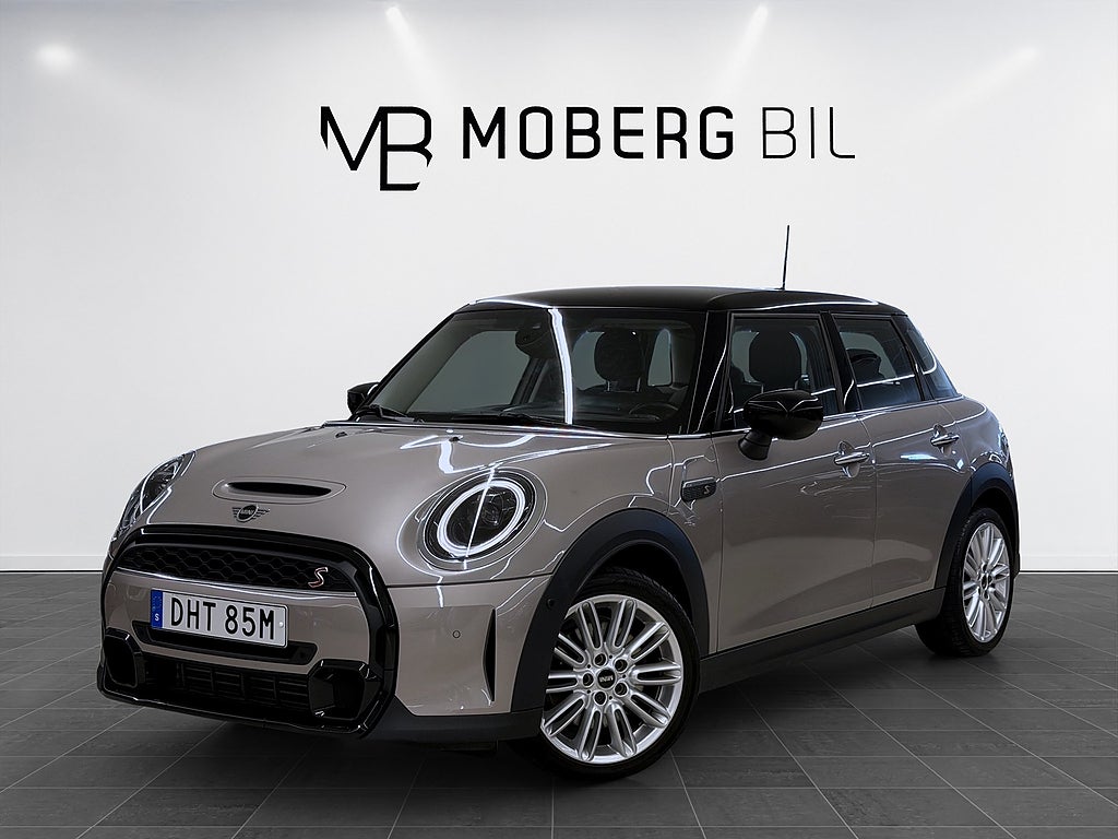MINI Cooper S 5-dörrars 178hk Helg på Moberg! Navi B-Kamera