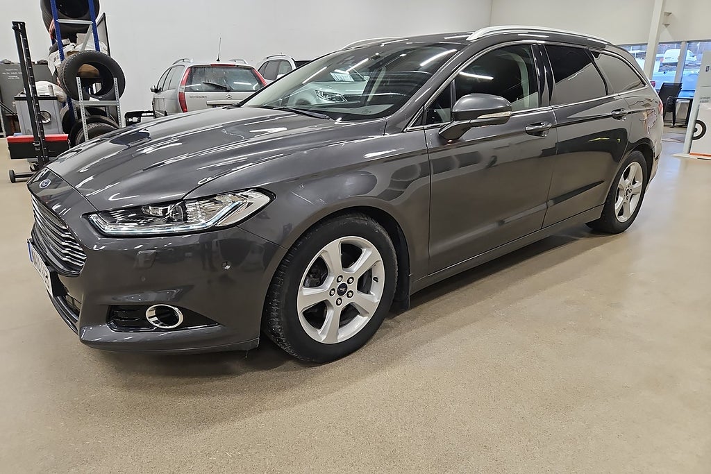 Ford Mondeo Kombi 2.0 TDCi Powershift Titanium, v-hjul