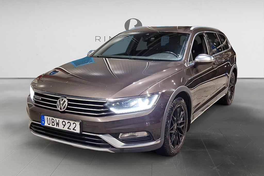 Volkswagen Passat Alltrack 2.0 TDI 190HK DSG 4M DRAG D-VÄRM BACKKAMERA KAMREM BYTT