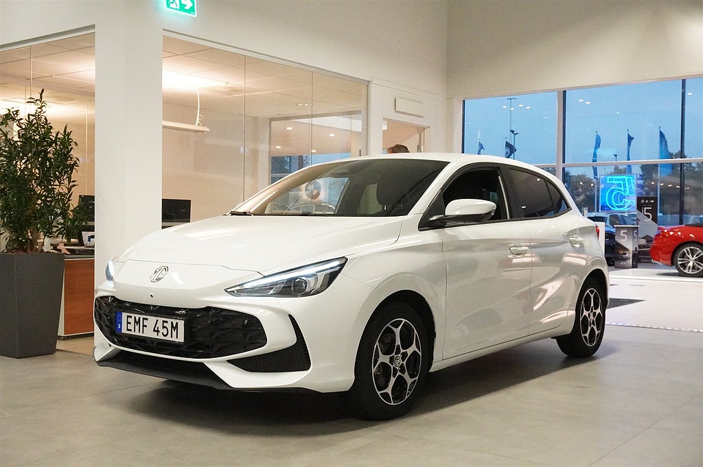 MG 3 0,65% ränta Luxury Hybrid 1.5 AT 194hk 2024